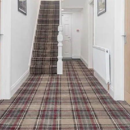 Hillcrest 3* Leeds (West Yorkshire)